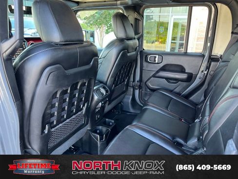Used 2020 Jeep Gladiator Rubicon AWD/4WD image 16