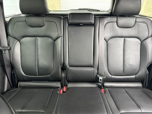 Certified 2025 Jeep Grand Cherokee Limited w/ MOPAR Finishing Package image 37