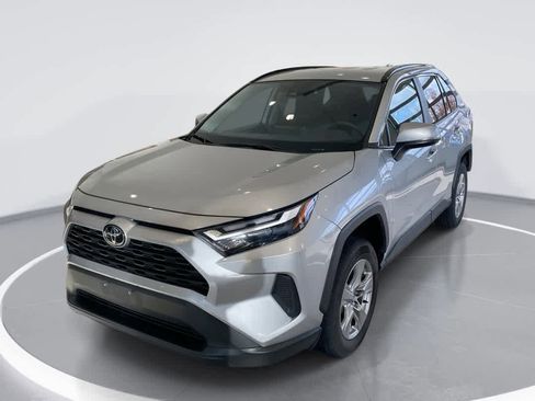 Used 2024 Toyota RAV4 XLE image 1