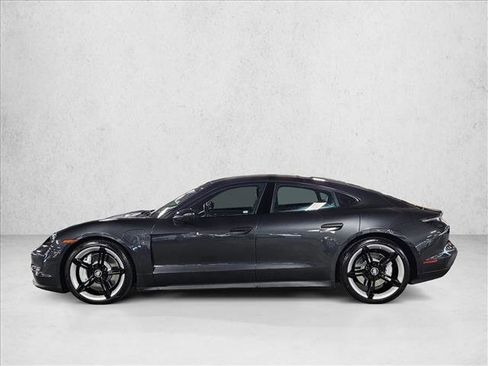 Used 2022 Porsche Taycan image 9