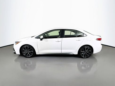 Used 2021 Toyota Corolla XSE FWD image 2