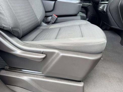 Used 2023 Chevrolet Silverado 1500 Custom AWD/4WD image 9
