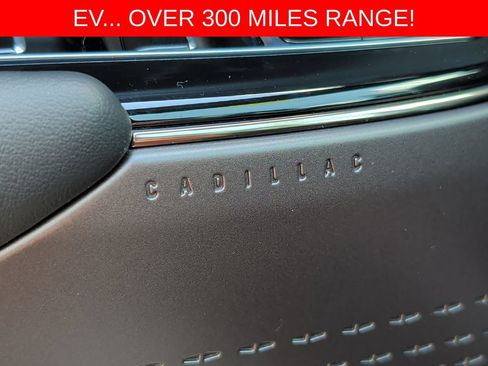 Used 2024 Cadillac Lyriq Luxury w/ LPO, Floor Liner Package AWD/4WD image 29
