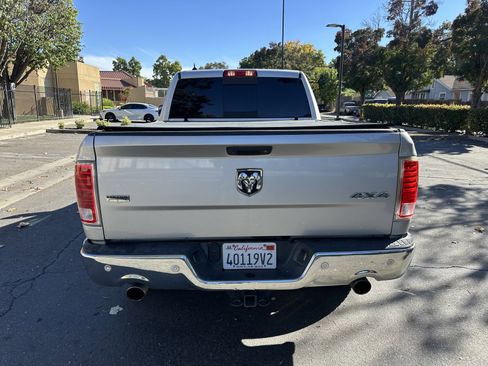 Used 2018 RAM 1500 Laramie w/ Convenience Group image 4