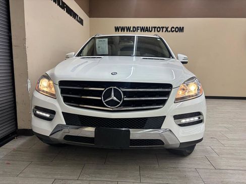 Used 2015 Mercedes-Benz ML 350 2WD w/ Premium 1 Package image 2