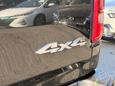 Used 2019 RAM 1500 Limited image 12