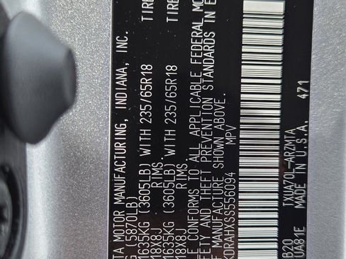 Used 2025 Toyota Highlander XLE FWD image 32