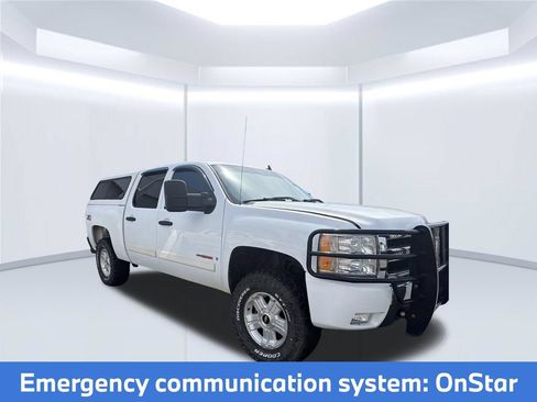 Used 2007 Chevrolet Silverado 1500 LT w/ 2LT Audio Package AWD/4WD image 9