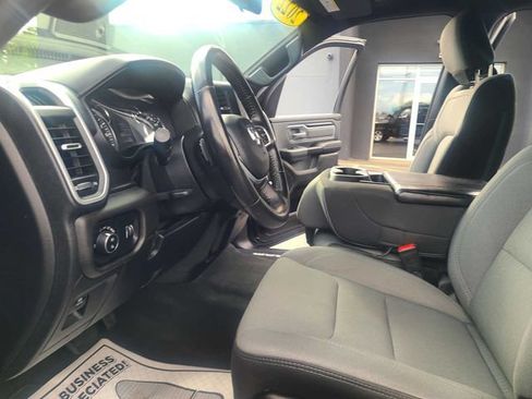 Used 2022 RAM 1500 Big Horn AWD/4WD image 16