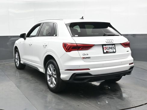 Used 2023 Audi Q3 2.0T Premium image 9