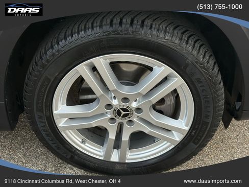 Used 2021 Mercedes-Benz GLB 250 4MATIC w/ Premium Package image 50