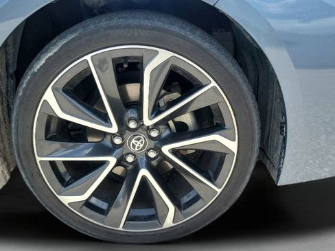 Used 2022 Toyota Corolla SE w/ SE Premium Package FWD image 9