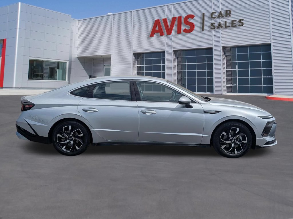 Used 2025 Hyundai Sonata SEL FWD image 5