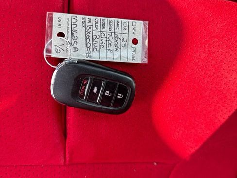 Used 2025 Honda Civic Type R image 15