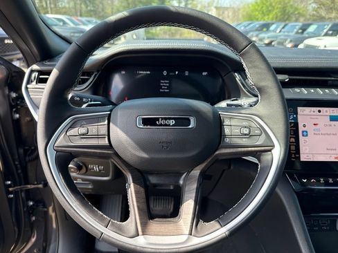 New 2026 Jeep Grand Cherokee L Limited AWD/4WD image 10