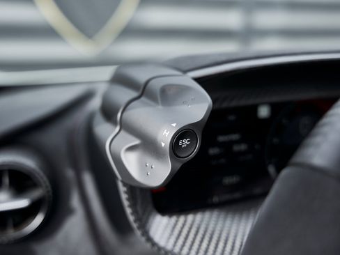 Used 2024 McLaren 750S image 62