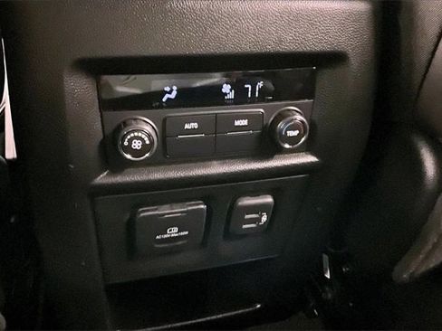 Used 2023 Chevrolet Traverse RS w/ LPO, Floor Liner Package image 30