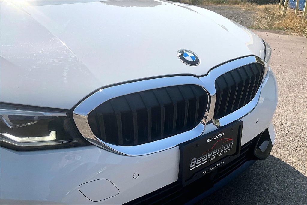 Used 2020 BMW 330i Sedan w/ Premium Package RWD image 31