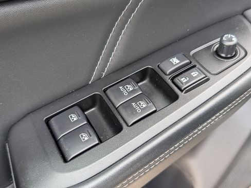 Used 2018 Subaru Outback 2.5i Limited image 18