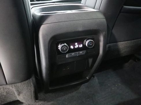 Used 2025 Buick Enclave Preferred FWD image 29