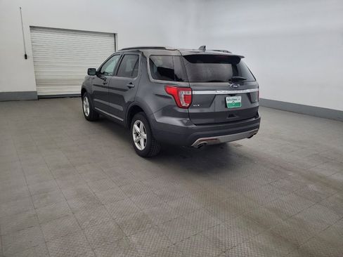 Used 2017 Ford Explorer XLT AWD/4WD image 5