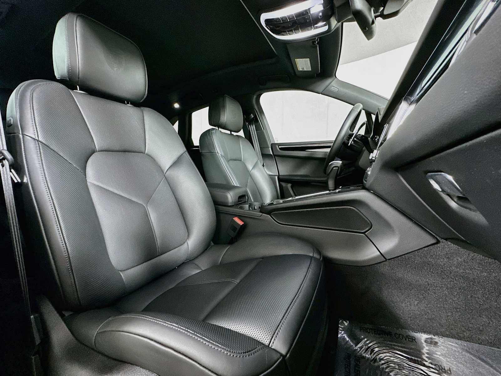 Certified 2026 Porsche Macan AWD/4WD image 29
