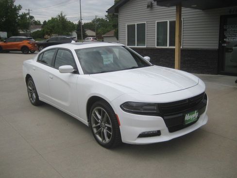 Used 2021 Dodge Charger SXT w/ Plus Group AWD/4WD image 2