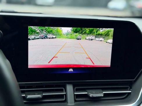 Used 2024 Chevrolet Trax ACTIV w/ Driver Confidence Package FWD image 15