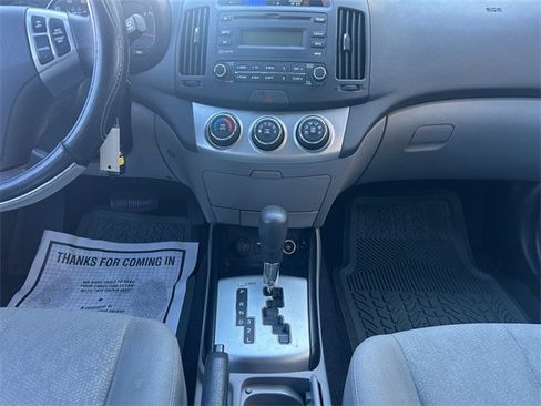 Used 2010 Hyundai Elantra GLS image 11