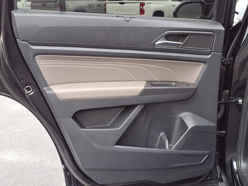 Used 2023 Volkswagen Atlas SEL R-Line image 20