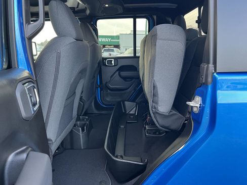 New 2026 Jeep Gladiator Sport image 39