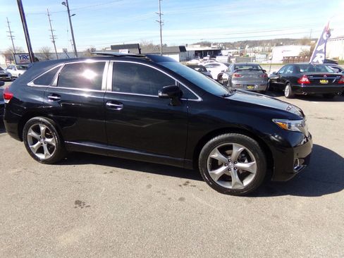 Used 2015 Toyota Venza Limited image 46