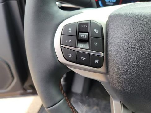 New 2025 Ford Explorer Active w/ Active Comfort Package image 30