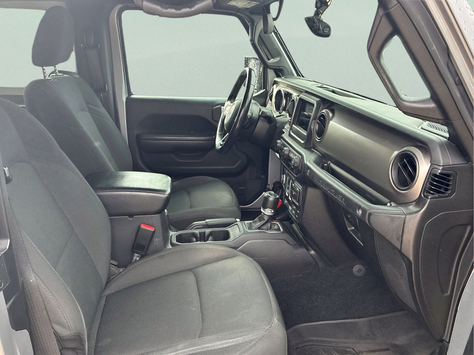 Used 2021 Jeep Wrangler Sport AWD/4WD image 10
