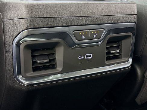 New 2025 GMC Sierra 3500 SLT w/ SLT Convenience Package image 26