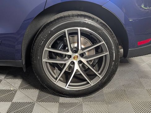 New 2026 Porsche Macan AWD/4WD image 12