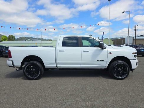 New 2026 RAM 2500 Laramie AWD/4WD image 6