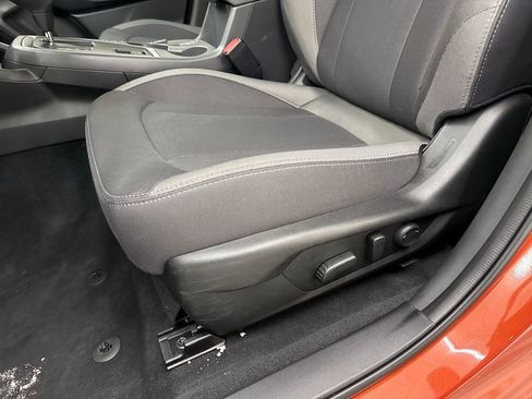 Certified 2025 Subaru Crosstrek 2.0i Premium image 12