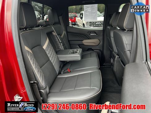 Used 2024 GMC Canyon Denali image 17