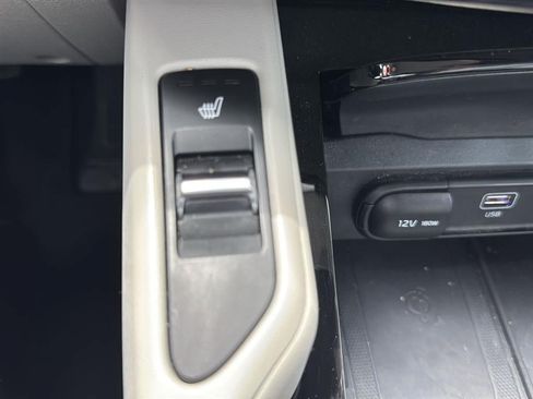 Certified 2024 Kia Telluride S FWD image 20