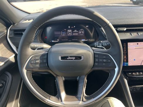 New 2026 Jeep Grand Cherokee Limited image 25