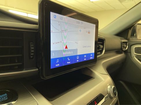 Used 2022 Ford Explorer XLT w/ Equipment Group 202A image 28