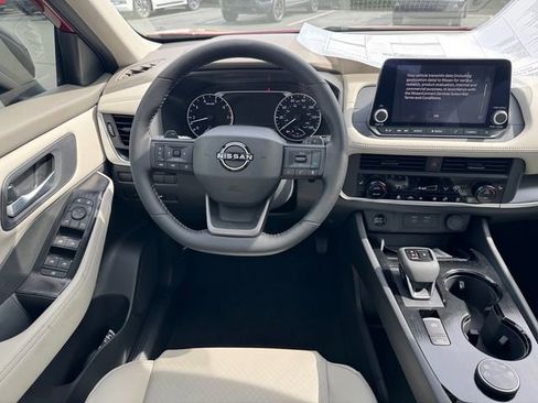Certified 2026 Nissan Rogue SV AWD/4WD image 15
