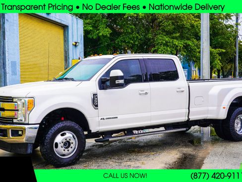 Used 2017 Ford F350 Lariat w/ Lariat Ultimate Package image 9