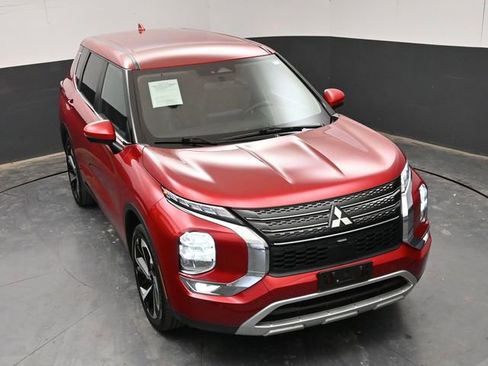 Used 2024 Mitsubishi Outlander SE image 22