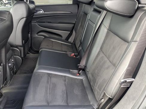 Used 2021 Jeep Grand Cherokee Laredo X RWD image 15