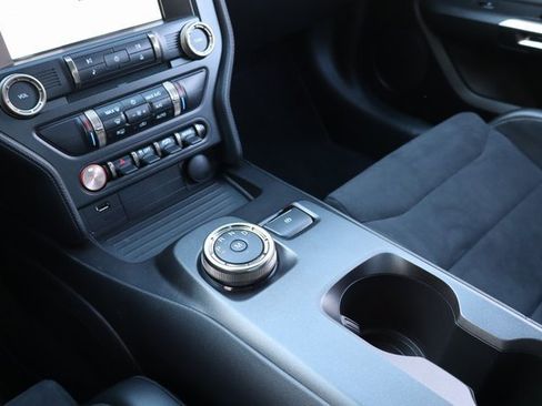 Used 2022 Ford Mustang Shelby GT500 w/ Carbon Fiber Track Pack image 31