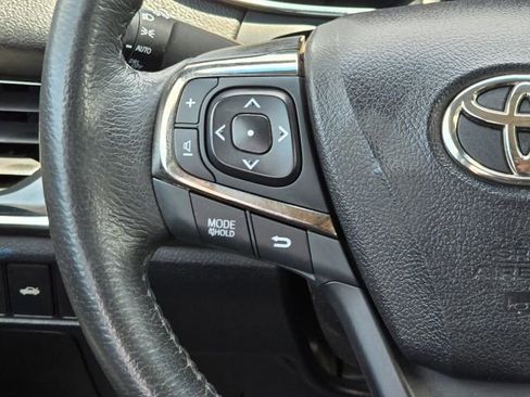 Used 2018 Toyota Avalon XLE Plus FWD image 22
