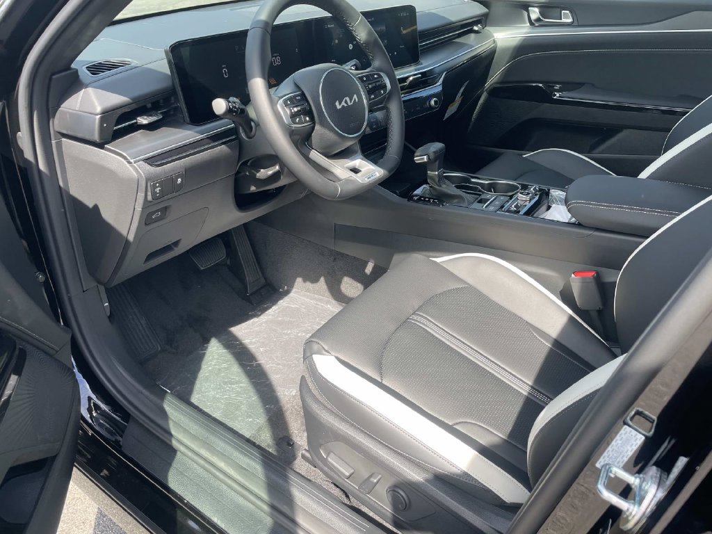 New 2026 Kia K5 GT-Line FWD image 8