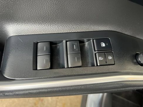 Used 2022 Toyota Highlander XLE AWD/4WD image 52